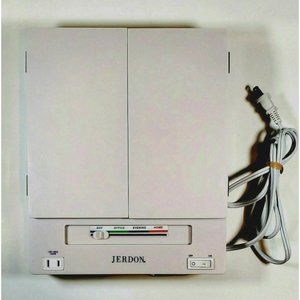 JERDON Beauty Mirror Tri-Fold Two-Sided 5x Magnification and 4 Light Settings